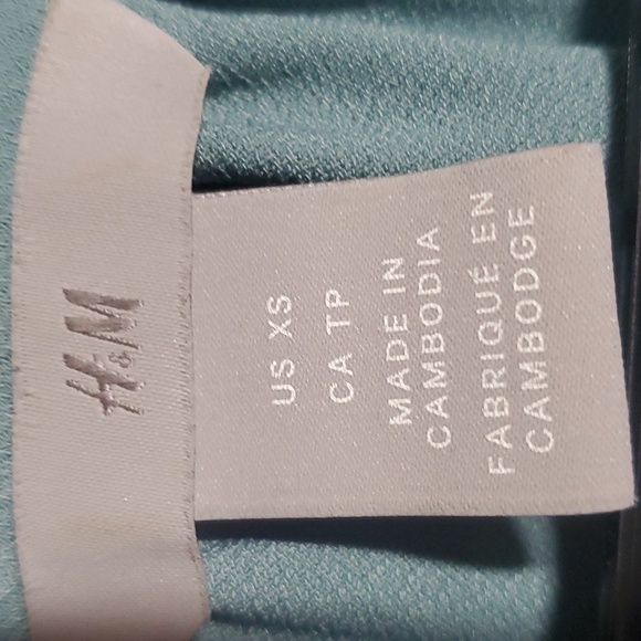 H&M Blouse - Picture 7 of 7